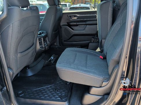 Used 2019 RAM 1500 Big Horn AWD/4WD image 19