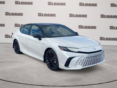 Used 2026 Toyota Camry XSE image 7