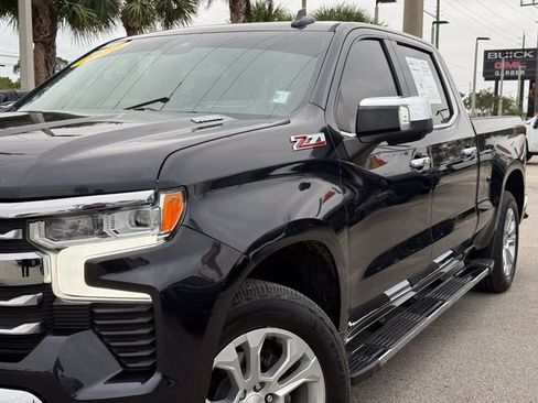 Used 2022 Chevrolet Silverado 1500 LTZ w/ Technology Package AWD/4WD image 5