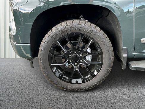 Used 2026 Chevrolet Silverado 1500 High Country w/ Technology Package image 31