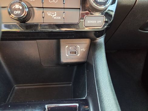 Certified 2023 Jeep Compass Latitude AWD/4WD image 27