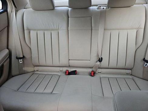 Used 2016 Mercedes-Benz E 350 Sedan w/ Premium Package image 13