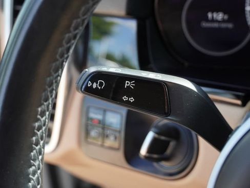 Used 2020 Porsche Cayenne AWD/4WD image 30