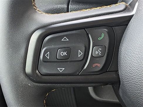 Certified 2024 Jeep Gladiator Sport image 17