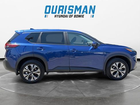 Used 2023 Nissan Rogue SV AWD/4WD image 7