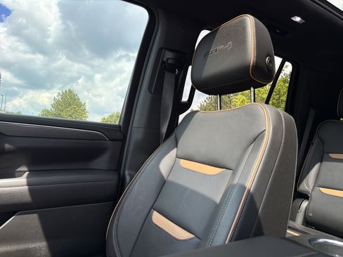 Used 2024 GMC Yukon AT4 w/ AT4 Premium Plus Package AWD/4WD image 77