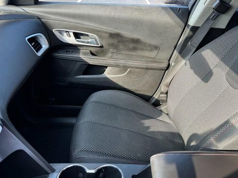 Used 2015 Chevrolet Equinox LT w/ Driver Convenience Package image 13