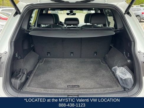 Certified 2023 Volkswagen Tiguan SEL R-Line AWD/4WD image 17