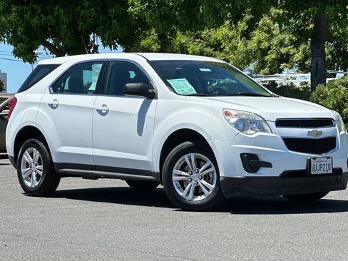 Used 2012 Chevrolet Equinox LS FWD image 2