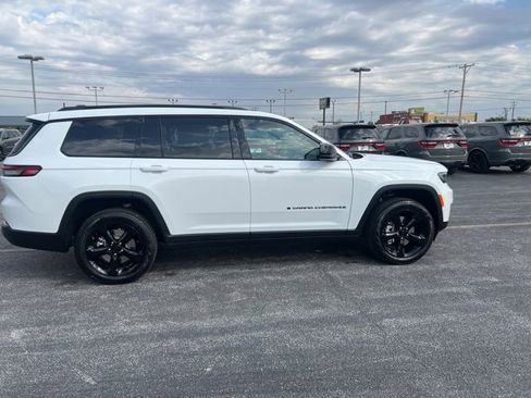 New 2025 Jeep Grand Cherokee L Limited w/ Black Appearance Package image 7