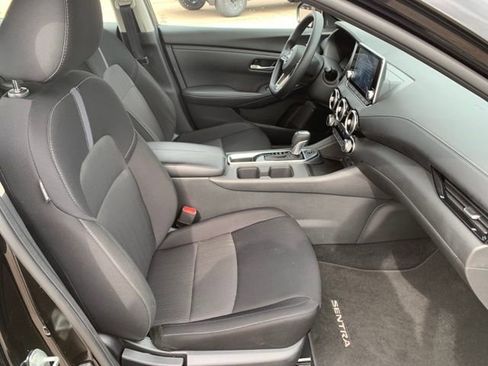 Used 2025 Nissan Sentra SV image 29