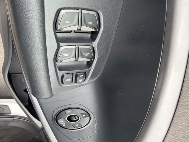 Used 2015 Hyundai Santa Fe Sport w/ Option Group 02 FWD image 8