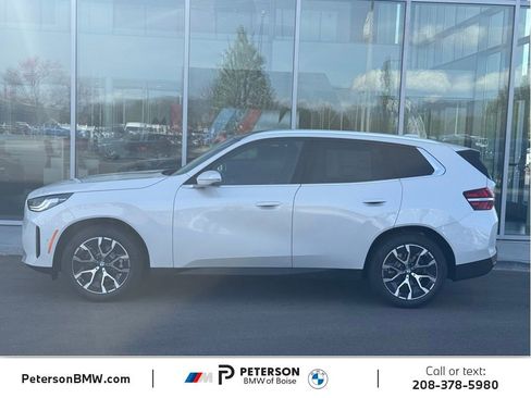 New 2026 BMW X3 xDrive30 w/ Premium Package AWD/4WD image 2