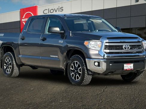 Used 2014 Toyota Tundra SR5 w/ TRD Off Road Package AWD/4WD image 10