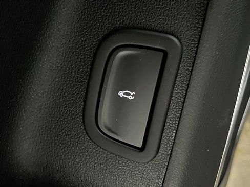 New 2026 Buick Enclave Sport Touring w/ Power Package AWD/4WD image 16