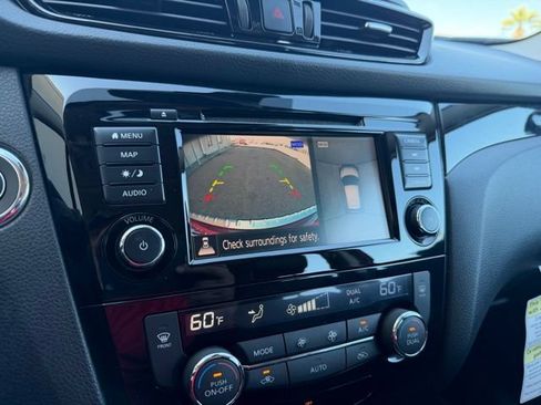 Certified 2022 Nissan Rogue Sport SL w/ Premium Package AWD/4WD image 20