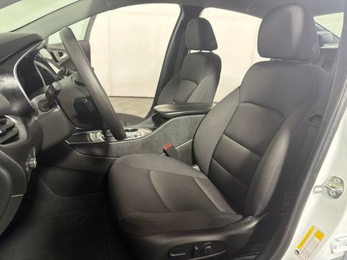 Used 2024 Chevrolet Malibu LT FWD image 10