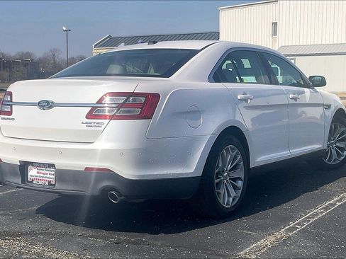 Used 2013 Ford Taurus Limited image 4