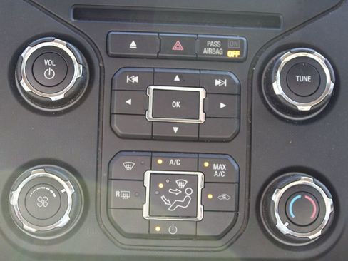 Used 2014 Ford F150 XLT w/ Equipment Group 302A Luxury image 26