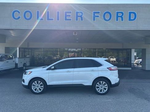 Used 2022 Ford Edge Titanium w/ Equipment Group 301A AWD/4WD image 30