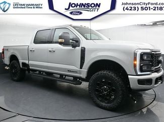 New 2026 Ford F250 Lariat w/ Black Appearance Package AWD/4WD video 3