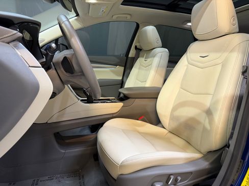 Certified 2024 Cadillac XT5 Premium Luxury FWD image 5