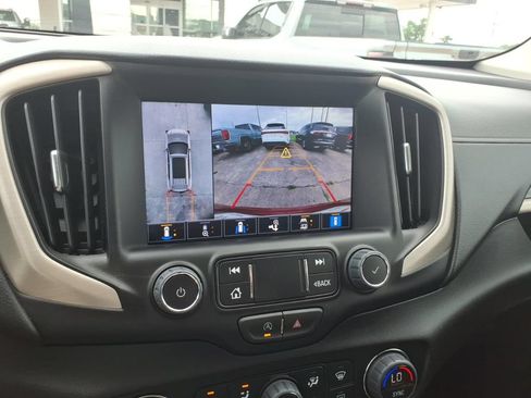 Used 2024 GMC Terrain Denali w/ Denali Premium Package AWD/4WD image 28
