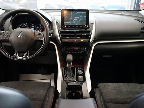 Used 2025 Mitsubishi Eclipse Cross SE image 40