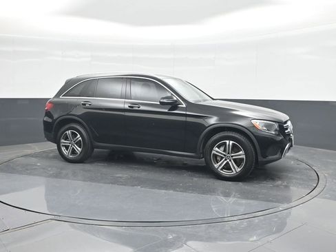 Used 2019 Mercedes-Benz GLC 300 image 11