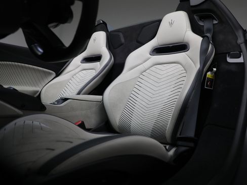 Used 2023 Maserati MC20 Spyder image 24