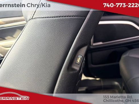 Used 2021 Kia Telluride EX w/ EX Premium Package AWD/4WD image 26