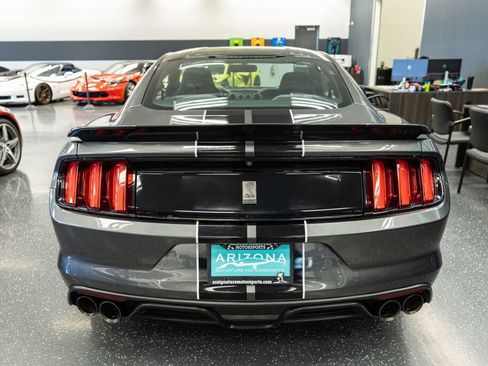 Used 2016 Ford Mustang Shelby GT350 w/ Track Package RWD image 6