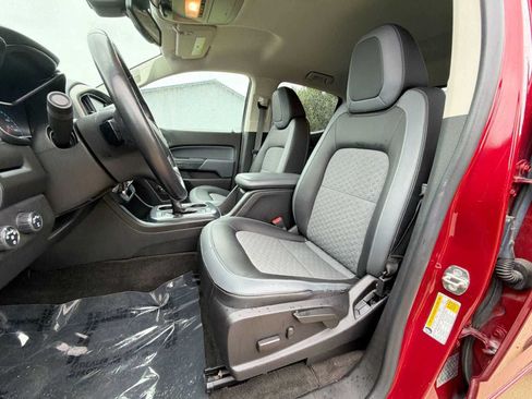 Used 2018 Chevrolet Colorado Z71 AWD/4WD image 13