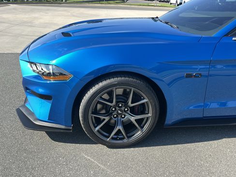 Used 2019 Ford Mustang GT Premium w/ Performance Package - Level 2 RWD image 7