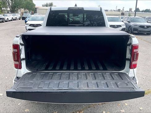 Used 2022 RAM 1500 Laramie AWD/4WD image 38