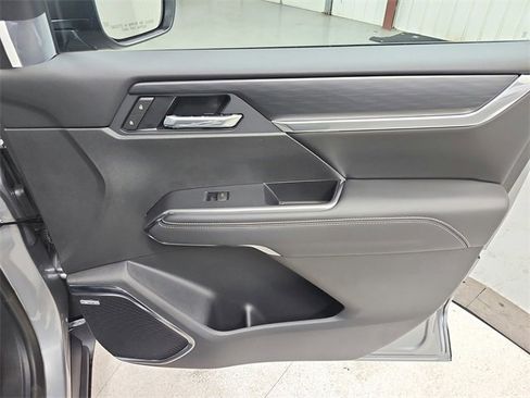 New 2026 GMC Acadia Elevation image 40