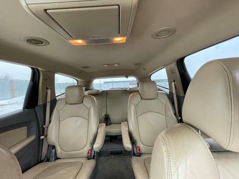 Used 2010 Chevrolet Traverse LT w/ Personal Connectivity Package image 28