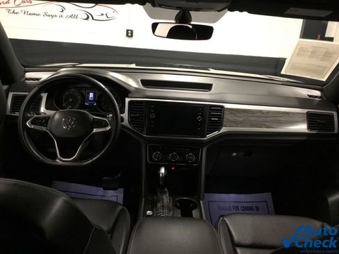 Used 2021 Volkswagen Atlas Cross Sport SE image 28