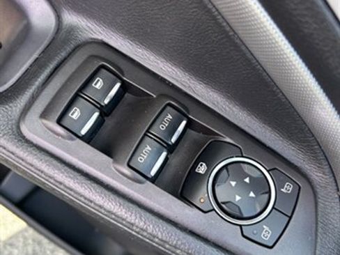 Used 2011 Ford Explorer XLT w/ 202A Rapid Spec Order Code AWD/4WD image 15