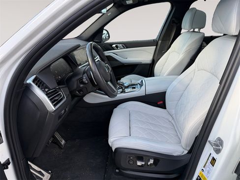 Certified 2023 BMW X5 M50i w/ Executive Package image 2