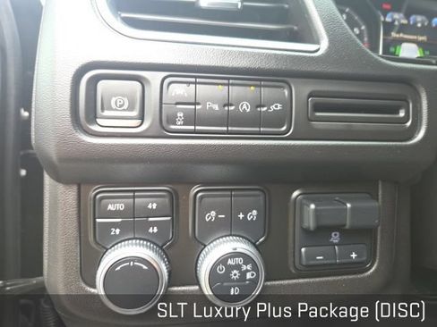 Used 2021 GMC Yukon XL SLT w/ SLT Luxury Plus Package AWD/4WD image 36