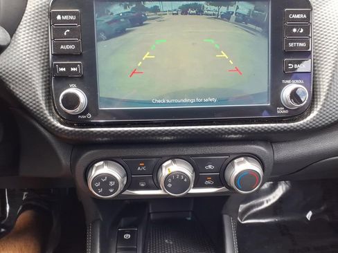 Used 2023 Nissan Kicks SV image 15