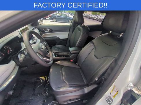 Certified 2023 Jeep Compass Limited w/ Sun and Sound Group AWD/4WD image 16