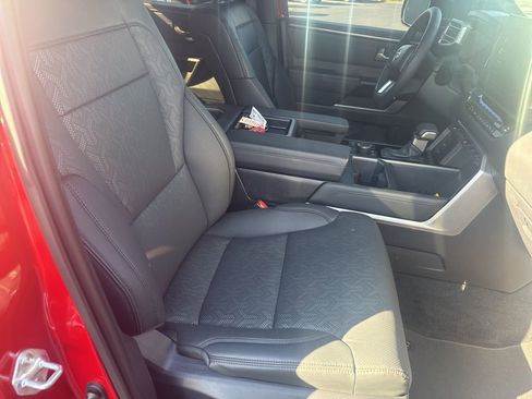 Used 2025 Toyota Tundra Limited image 19