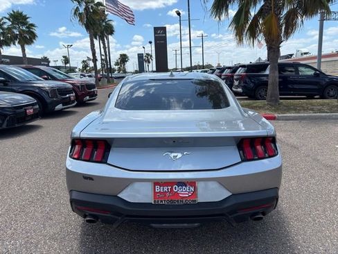 Used 2024 Ford Mustang Coupe RWD image 3