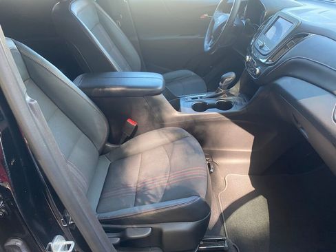 Used 2023 Chevrolet Equinox RS image 21