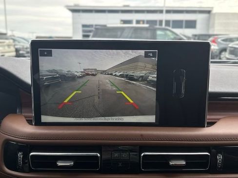 Used 2023 Lincoln Nautilus Reserve w/ Luxury Package image 36