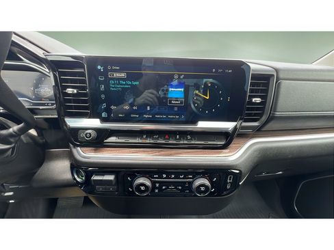 Certified 2024 Chevrolet Silverado 2500 LT AWD/4WD image 17