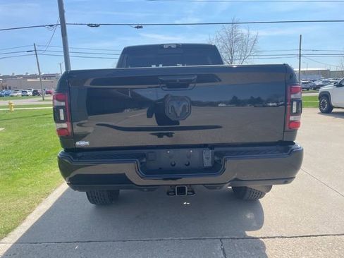 Used 2022 RAM 2500 Laramie AWD/4WD image 11