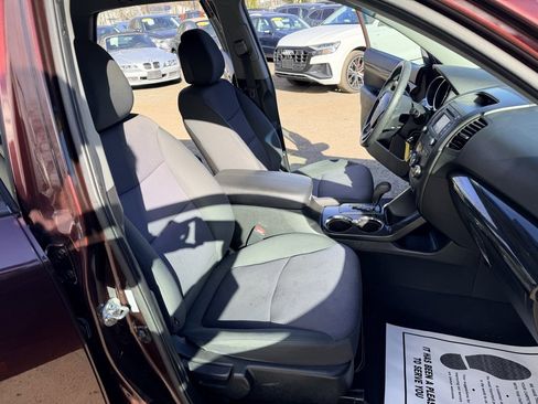 Used 2013 Kia Sorento LX w/ Convenience Pkg image 22